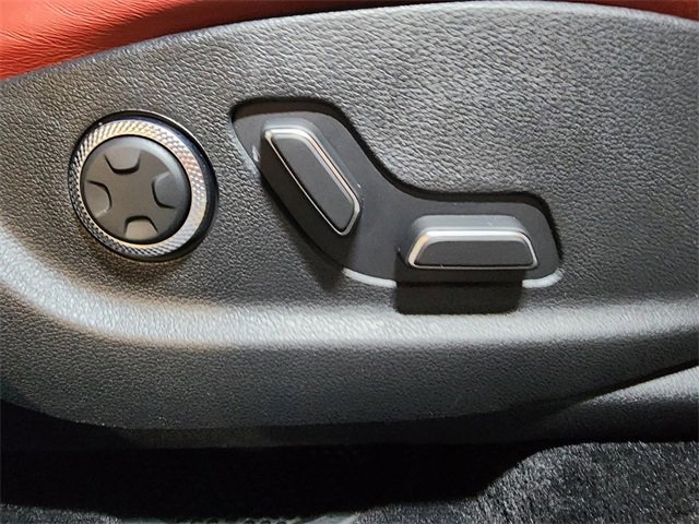 Used 2022 Genesis GV70 3.5T Sport w/ Sport Advanced Package image 30