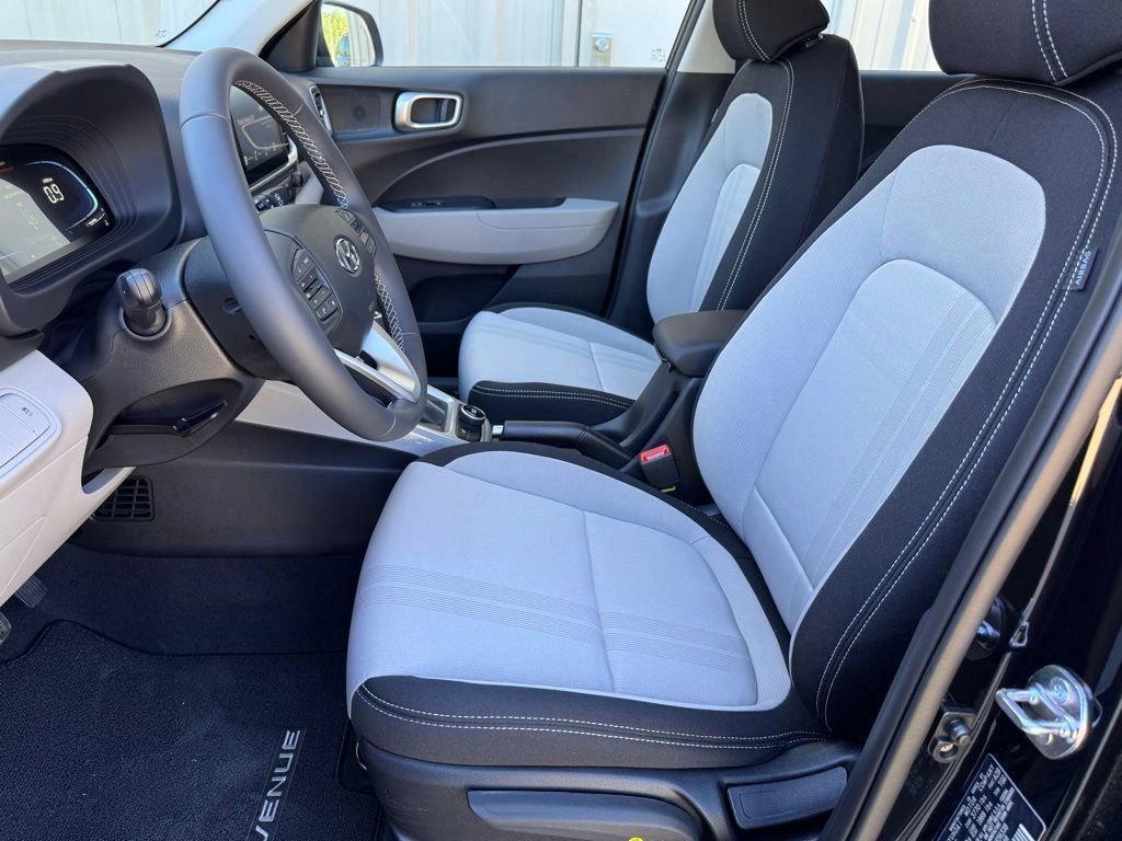 New 2026 Hyundai Venue SEL FWD image 8
