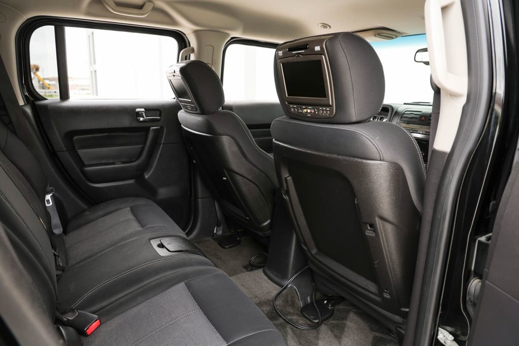 Used 2006 HUMMER H3 w/ Chrome Appearance Package AWD/4WD image 21