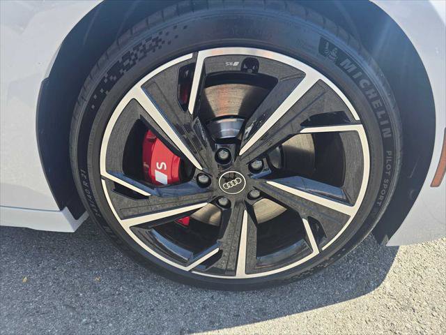 New 2025 Audi S6 e-tron Premium Plus AWD/4WD image 9