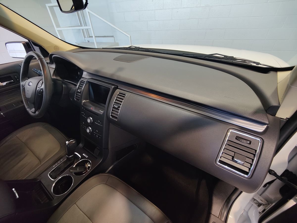 Used 2019 Ford Flex SEL w/ Equipment Group 202A AWD/4WD image 13