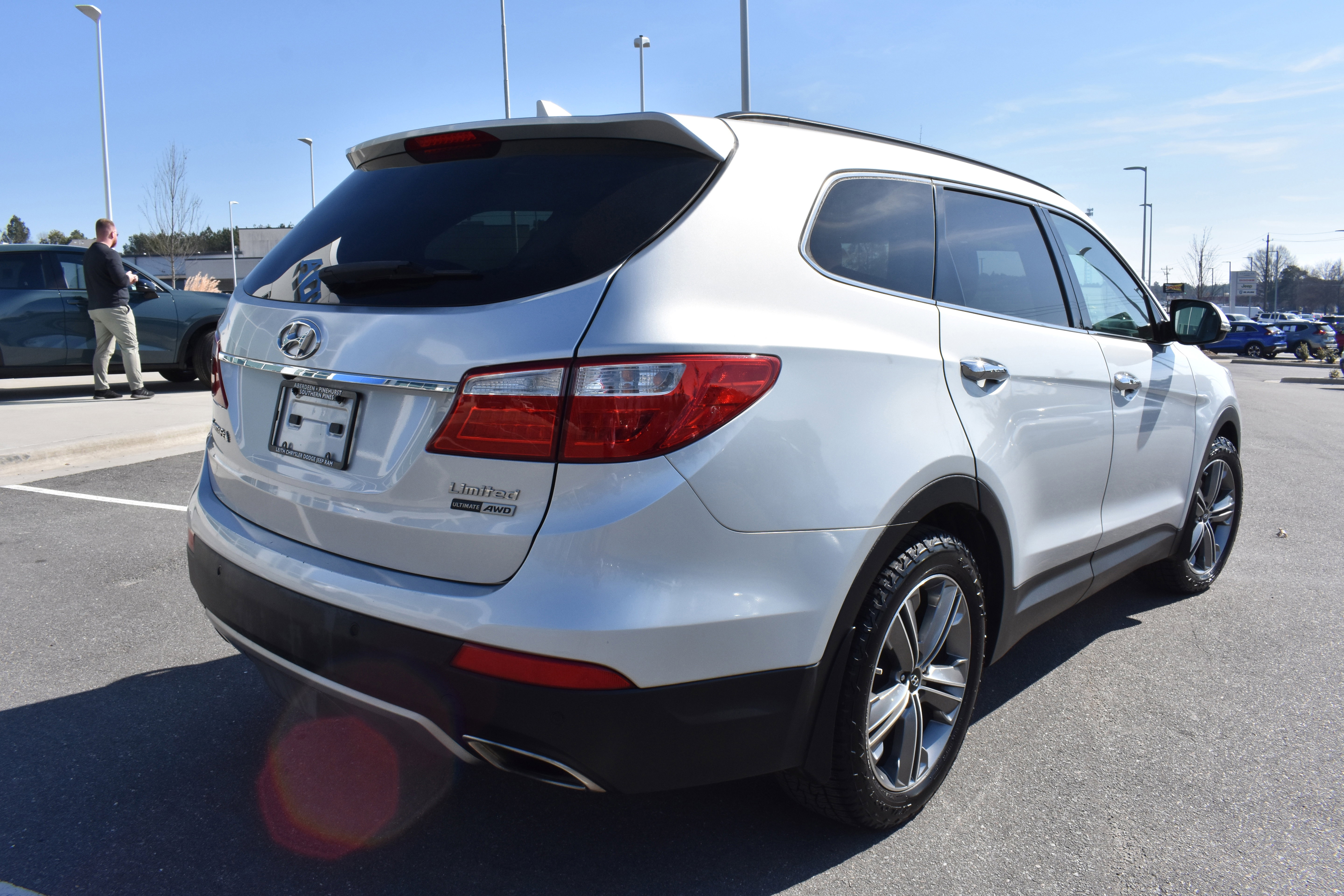 Used 2016 Hyundai Santa Fe Limited w/ Option Group 04 image 9