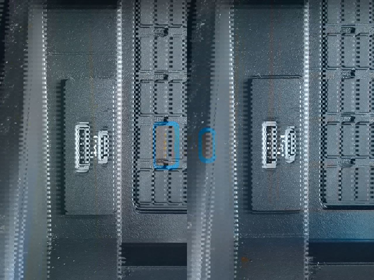 Used 2024 Ford Expedition Limited image 24