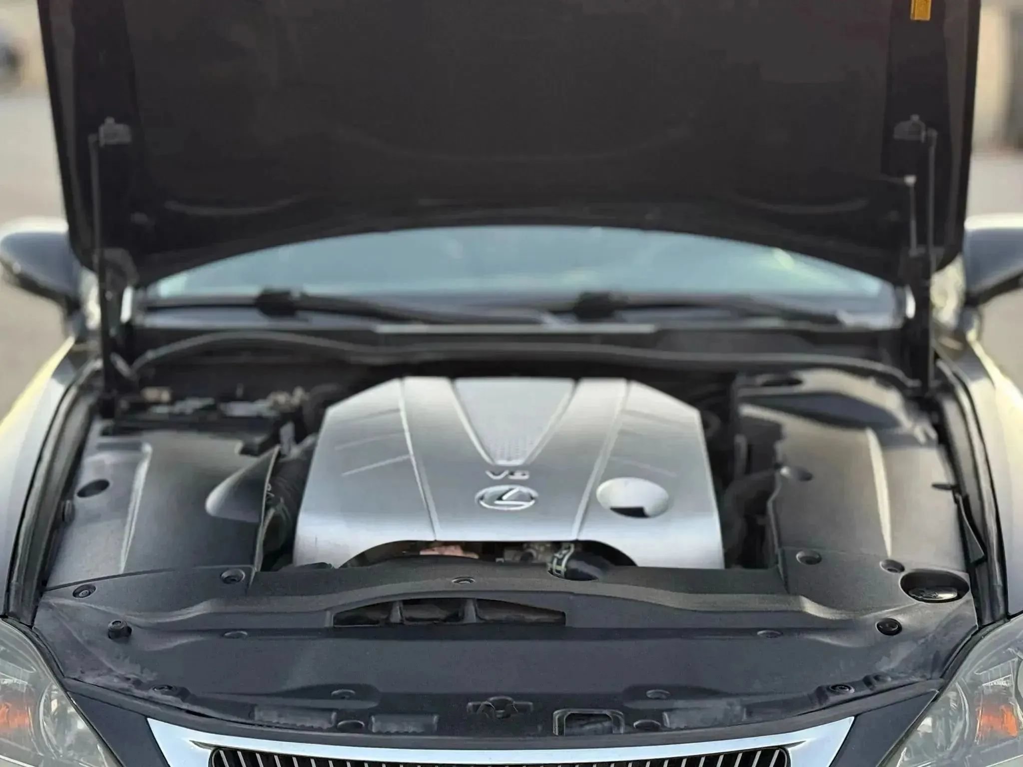 Used 2012 Lexus IS 350C w/ Luxury Pkg RWD image 28