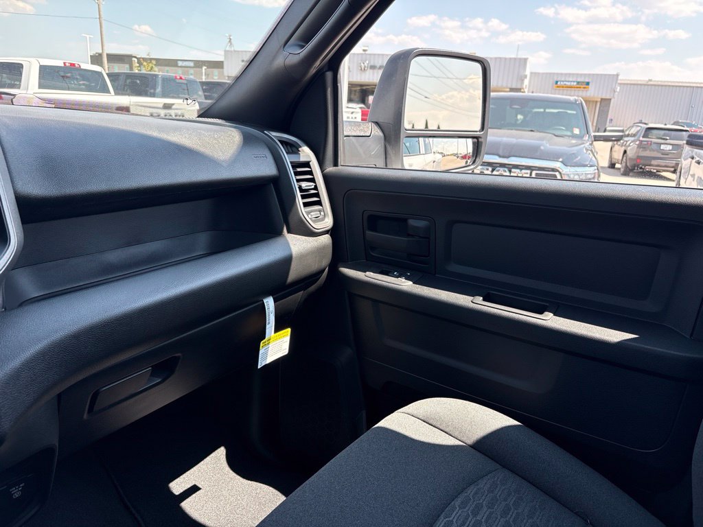New 2027 RAM 3500 Tradesman AWD/4WD image 6