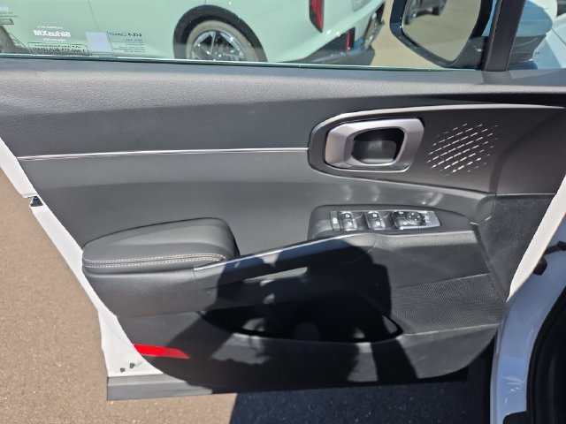 New 2026 Kia Sorento S FWD image 5