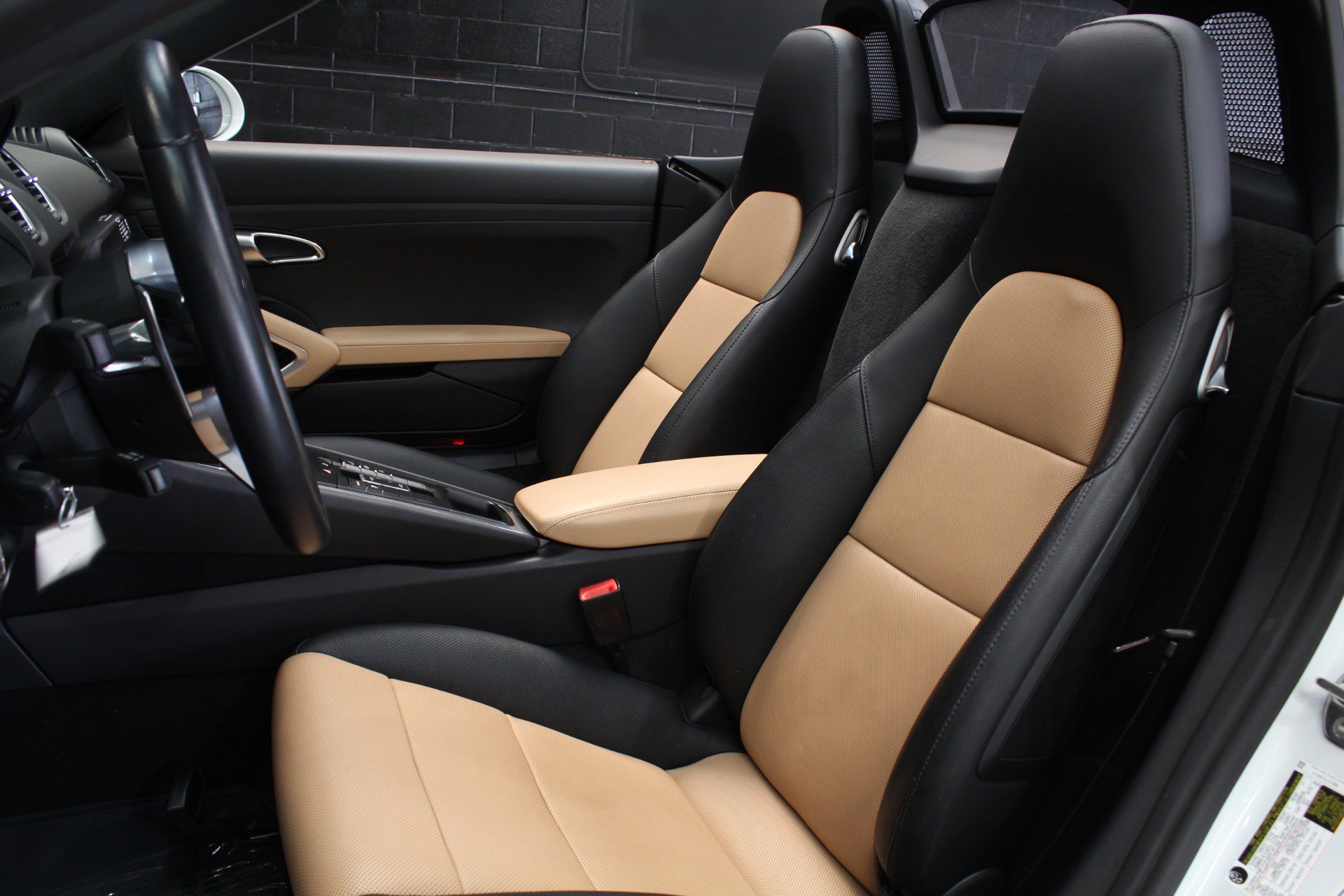 Used 2021 Porsche 718 Boxster w/ Premium Package RWD image 57