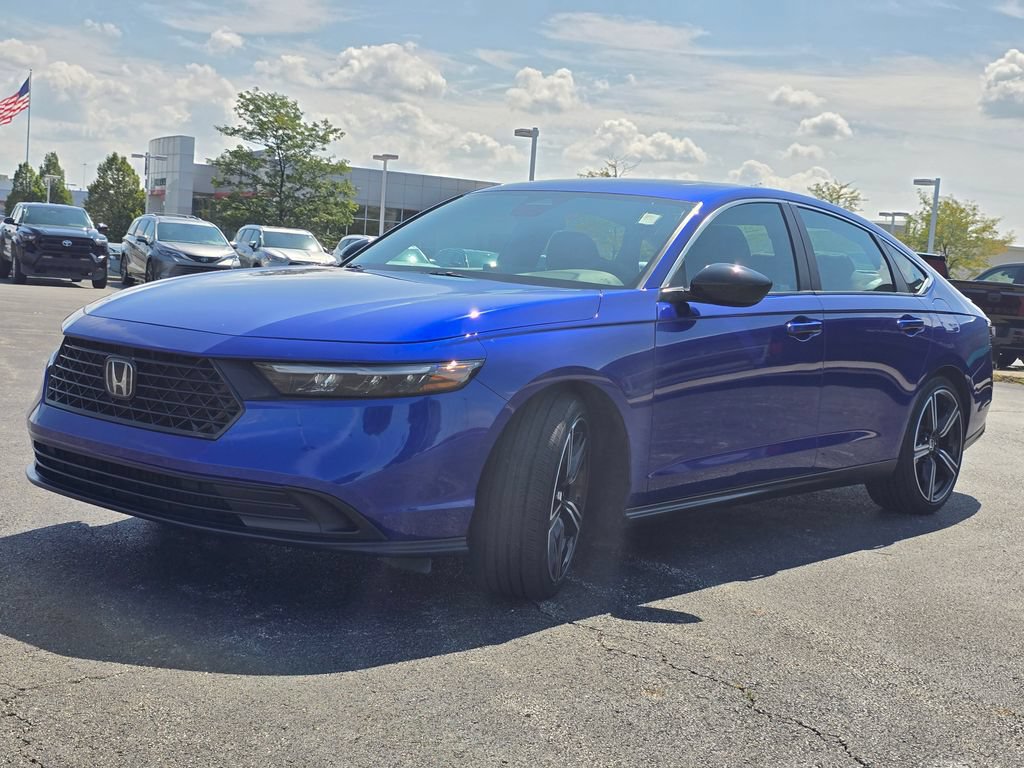 Used 2024 Honda Accord Sport image 11