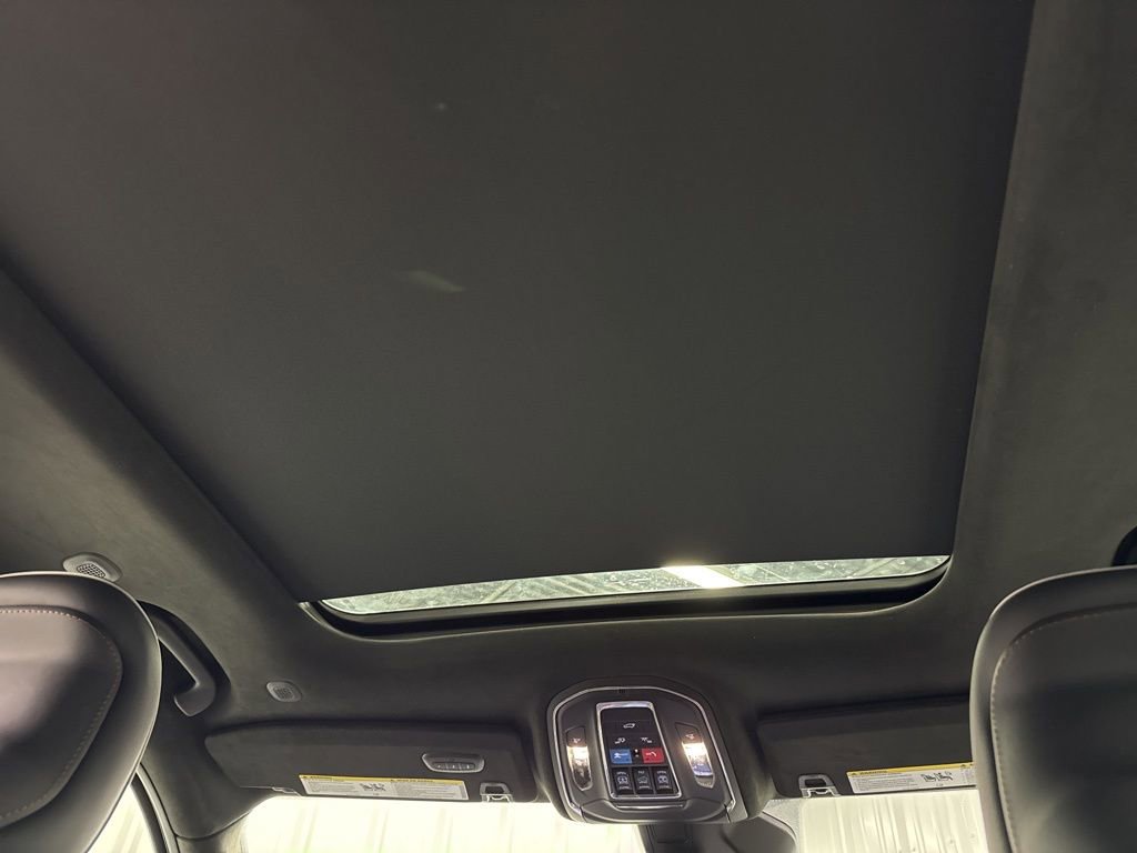 New 2026 Jeep Grand Cherokee Summit image 16