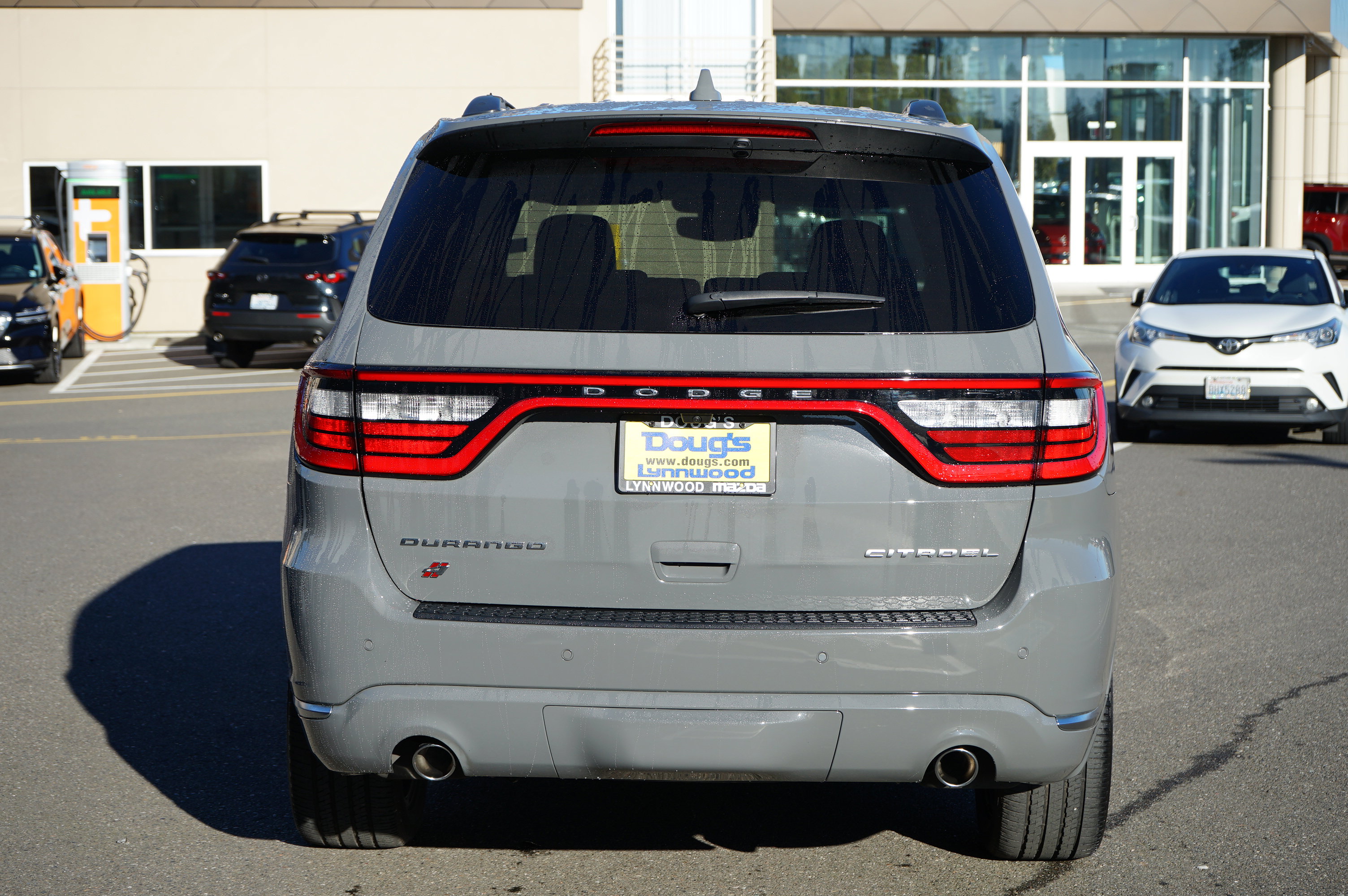 Used 2022 Dodge Durango Citadel image 4