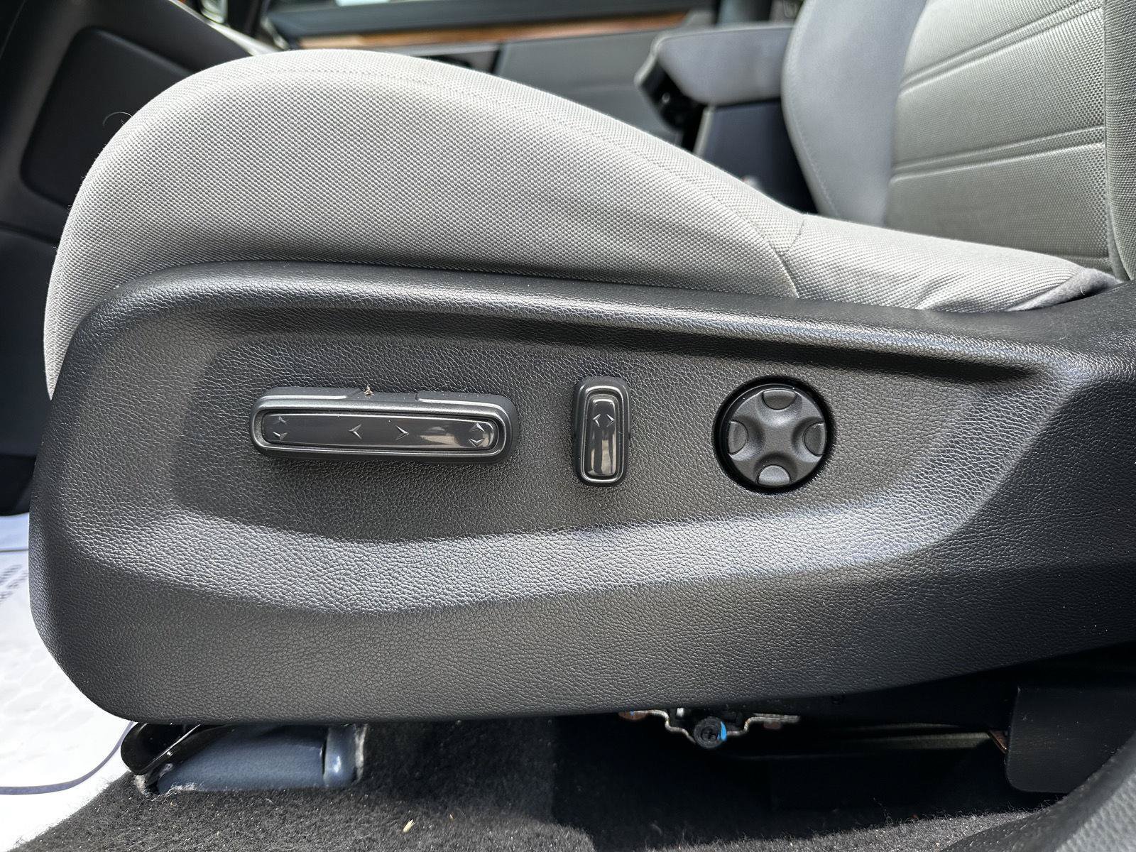 Certified 2020 Honda CR-V EX image 8