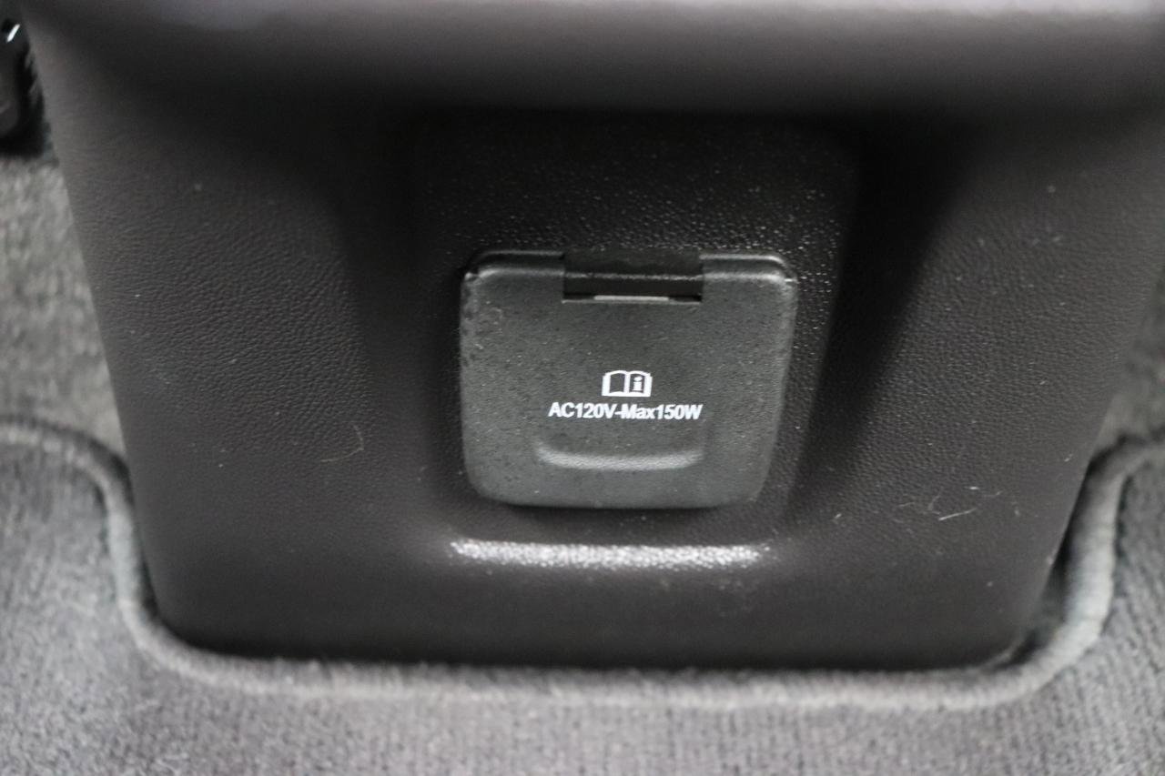 Used 2024 GMC Terrain SLT AWD/4WD image 22