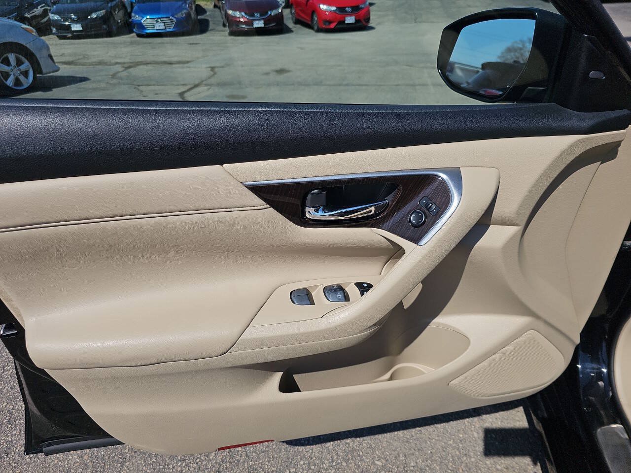 Used 2013 Nissan Altima 2.5 SL w/ Technology Pkg FWD image 14