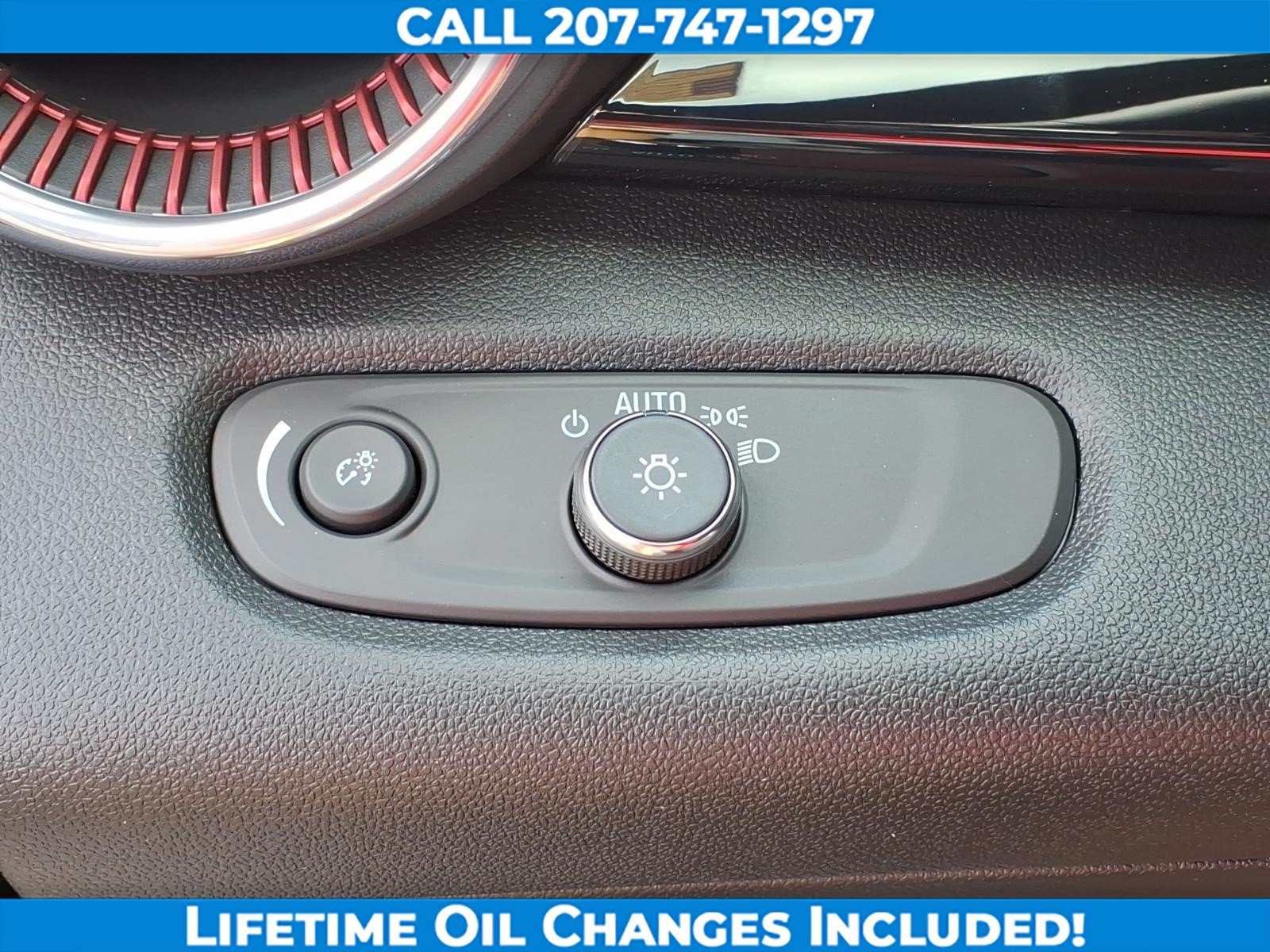New 2026 Chevrolet Trax RS w/ Sunroof Package FWD image 17