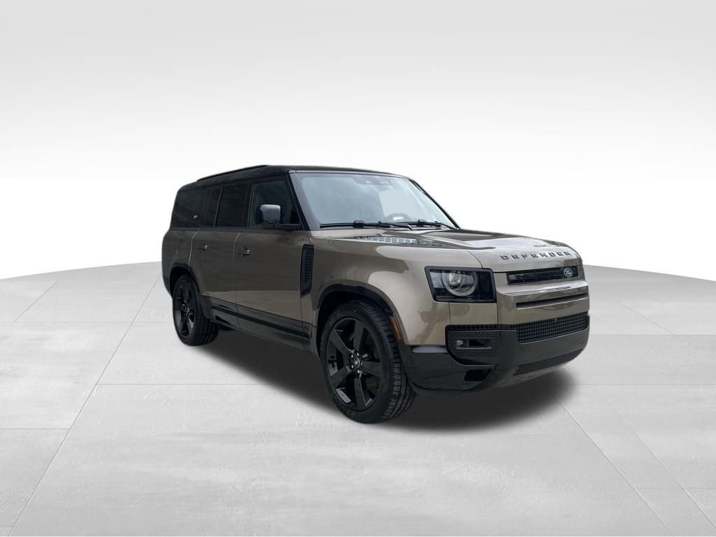 New 2024 Land Rover Defender 130 X-Dynamic SE image 2