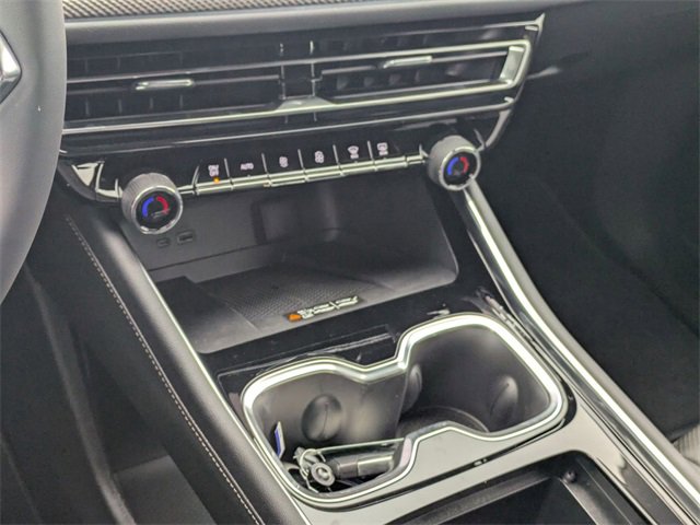 New 2026 Chevrolet Traverse High Country image 22