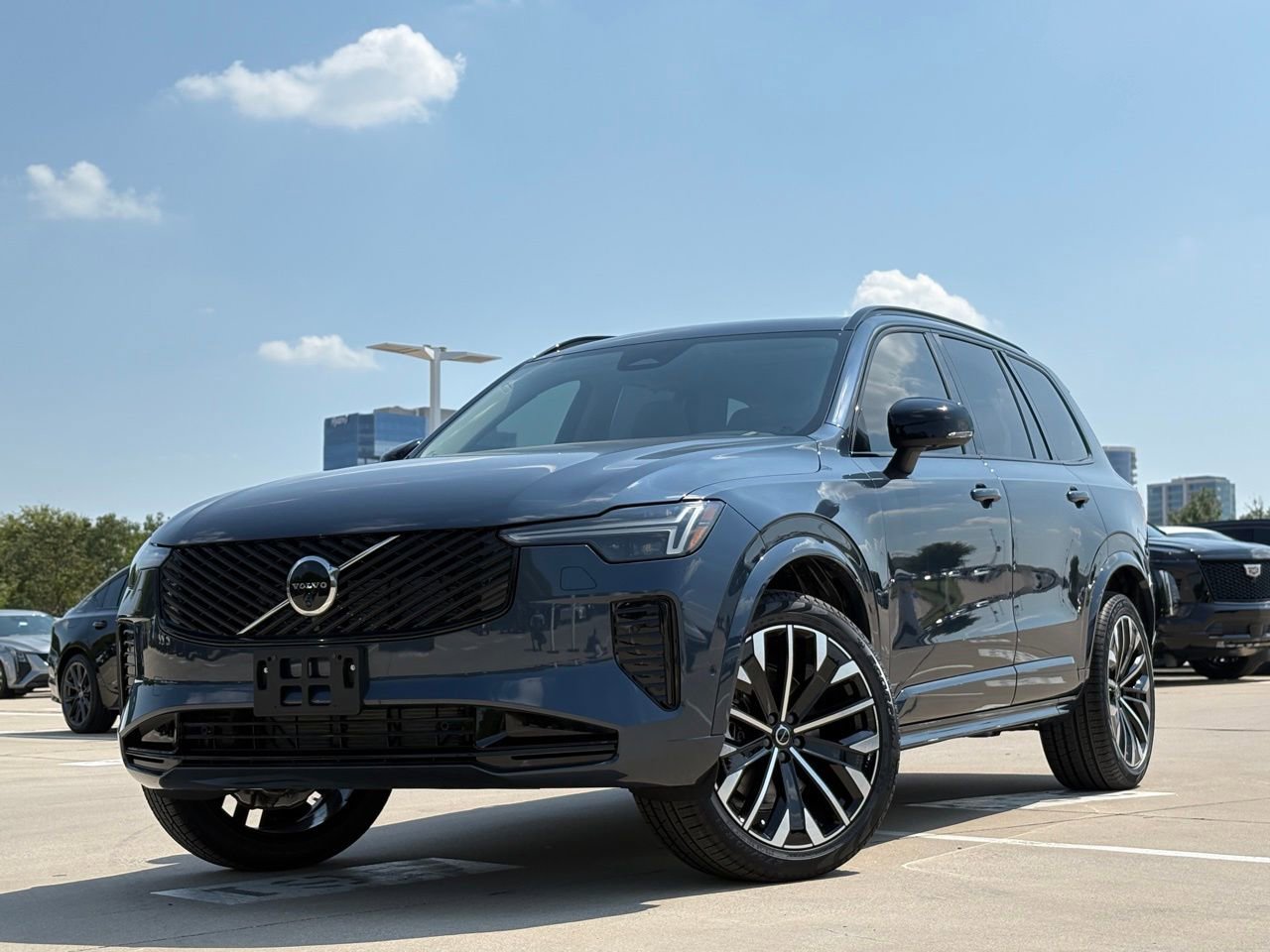 New 2026 Volvo XC90 B6 Ultra w/ Protection Package Premier video 2