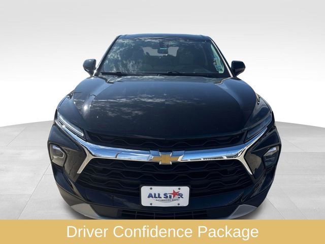 Used 2023 Chevrolet Blazer LT w/ Driver Confidence Package FWD image 2