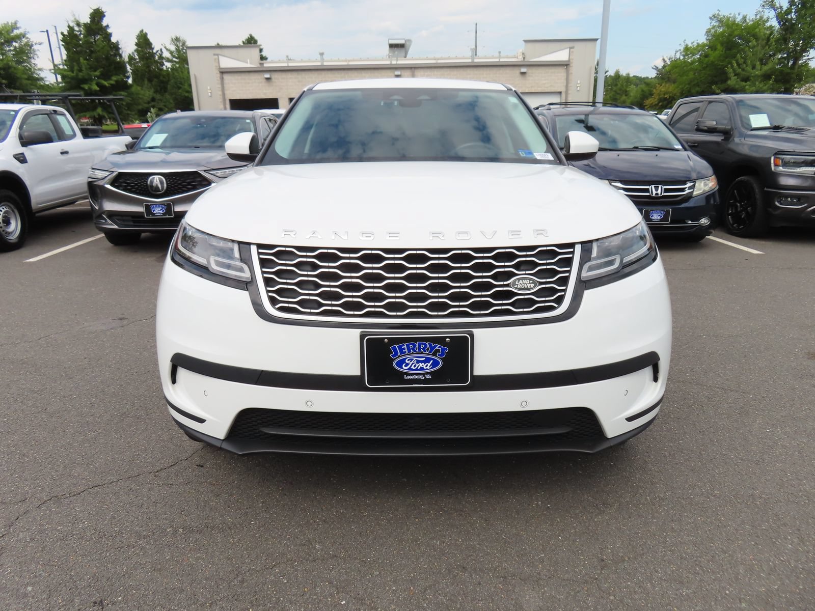 Used 2023 Land Rover Range Rover Velar S AWD/4WD image 2