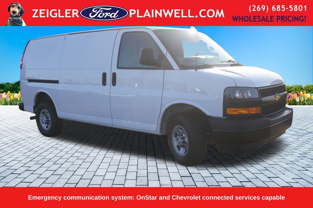 Used 2021 Chevrolet Express 2500 w/ Driver Convenience Package image 4