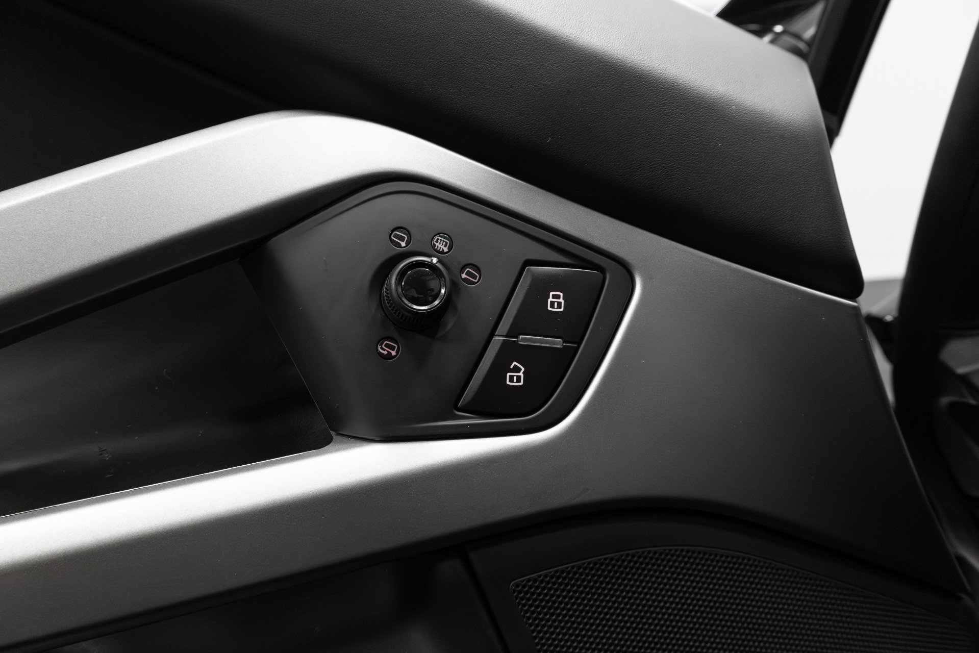 Used 2015 Lamborghini Aventador LP 700-4 image 49