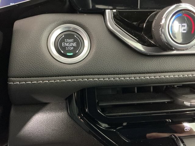 Used 2024 Chevrolet Colorado LT w/ LT Convenience Package III AWD/4WD image 24