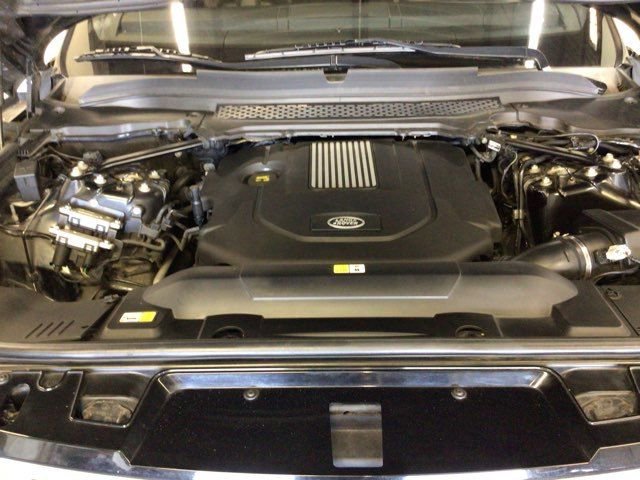 Used 2016 Land Rover Range Rover Sport HSE image 28
