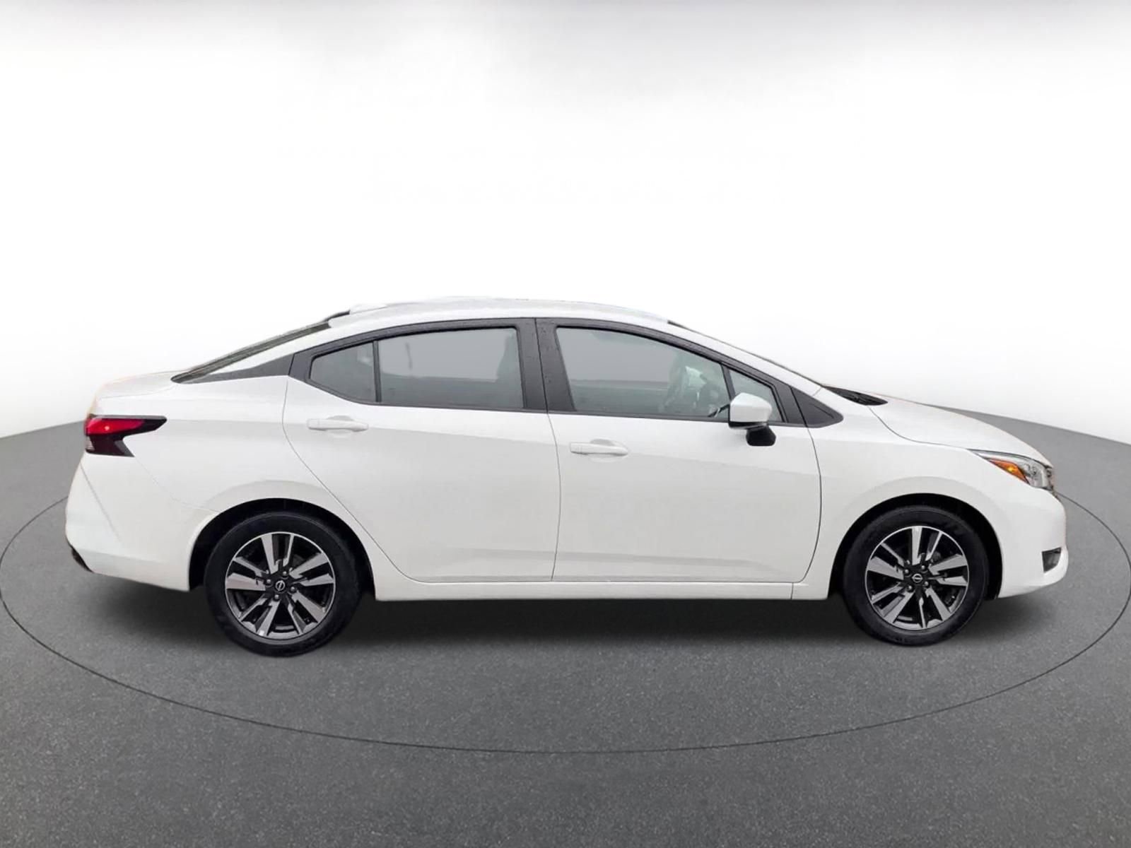 Used 2025 Nissan Versa SV FWD image 16