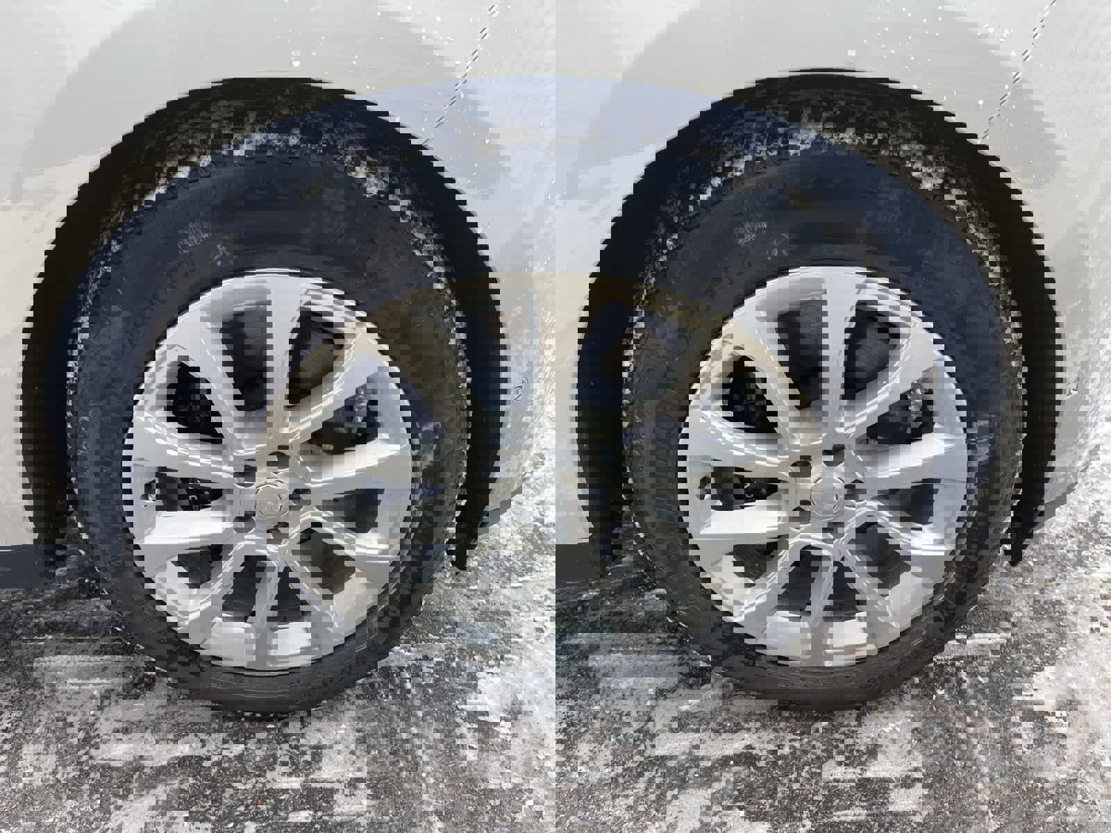 Used 2024 Land Rover Range Rover Sport SE image 12