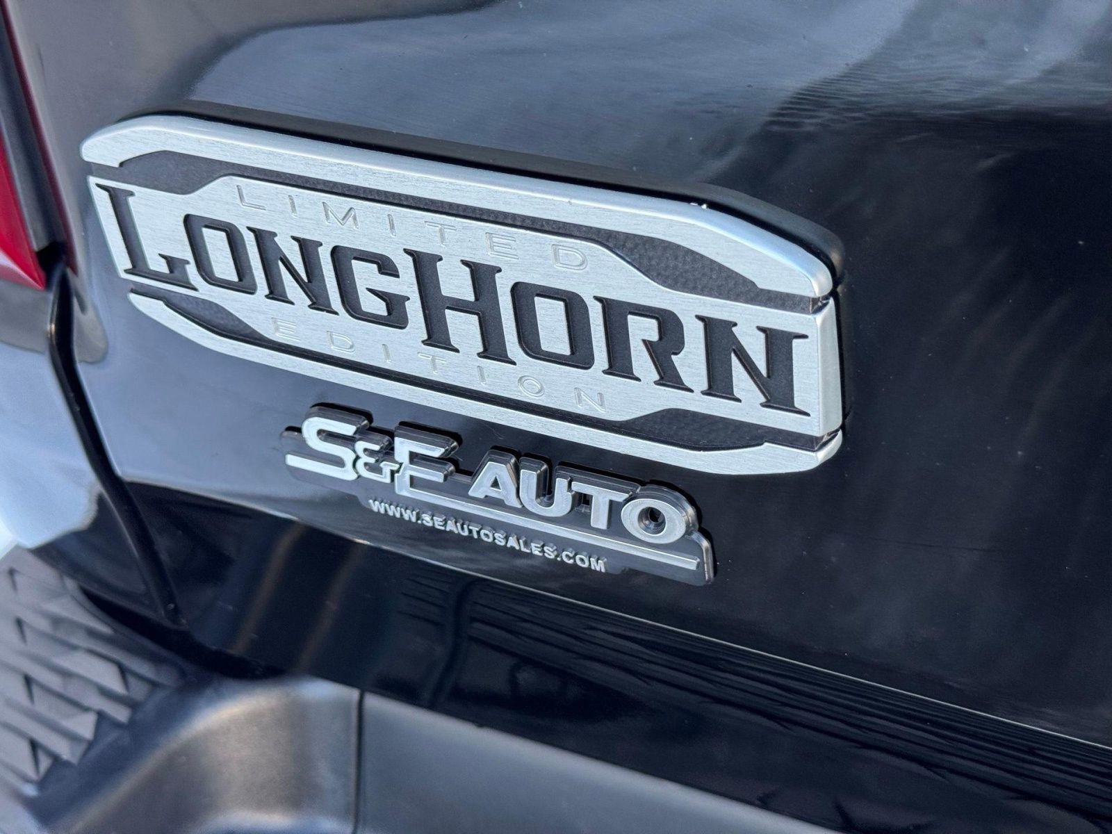 Used 2022 RAM 1500 Limited w/ Off-Road Group image 25