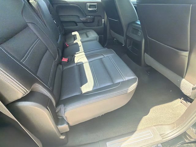 Used 2016 GMC Sierra 2500 Denali w/ Suspension Package, Off-Road AWD/4WD image 15