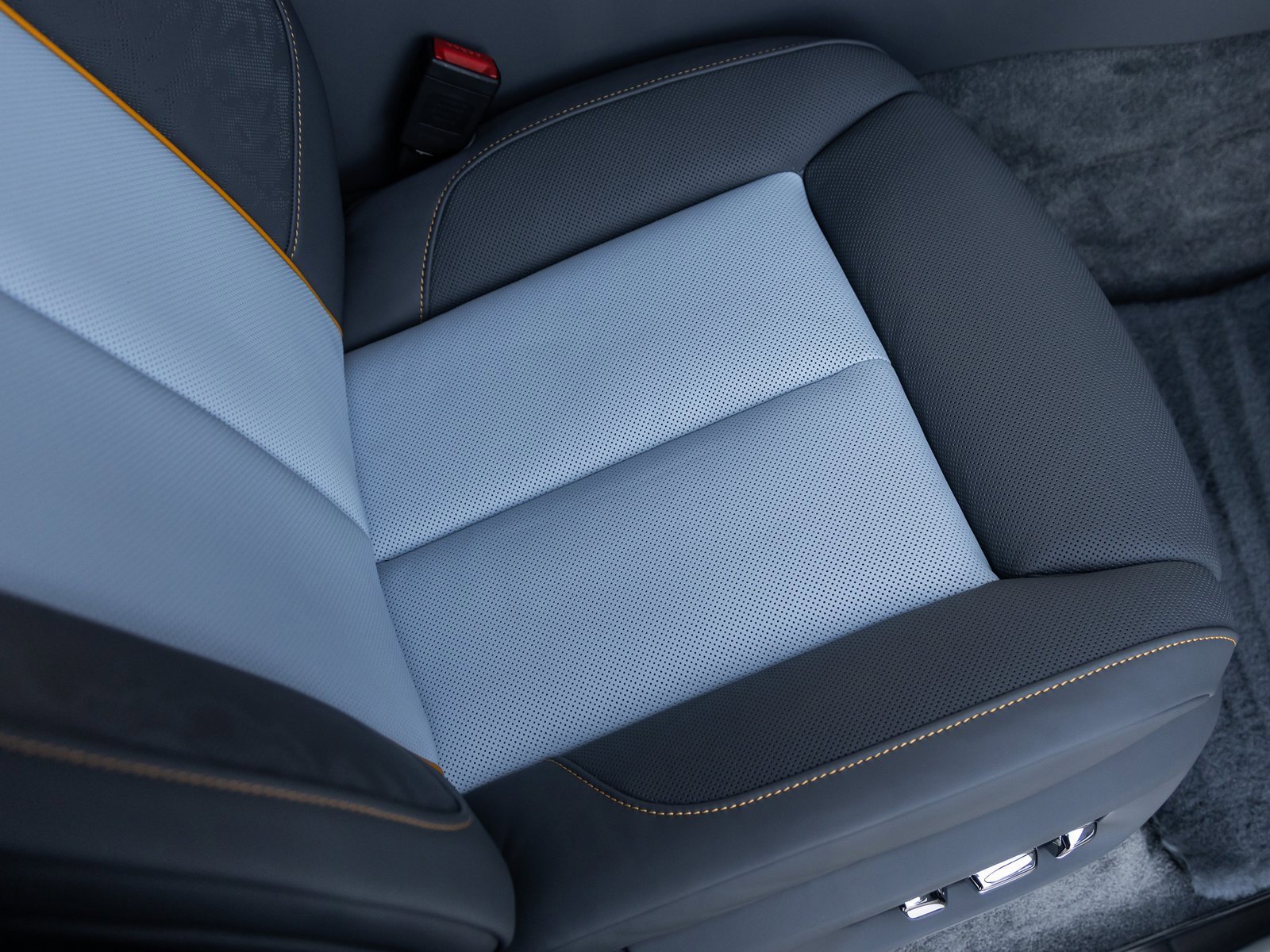 New 2026 Rolls-Royce Cullinan image 54