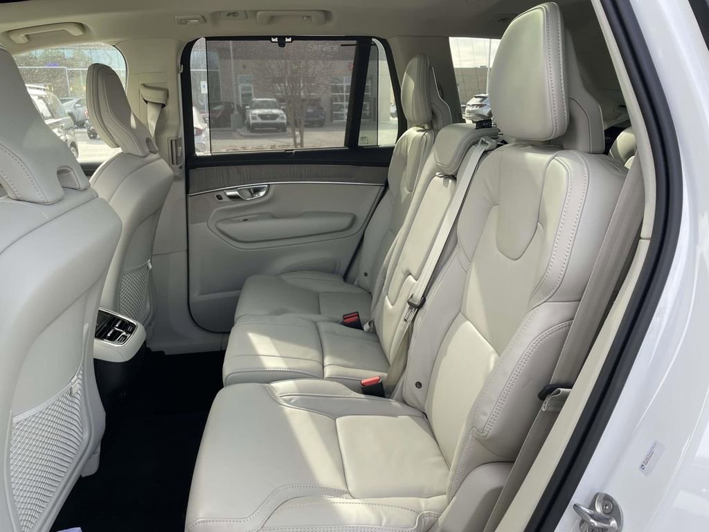 New 2026 Volvo XC90 B6 Ultra w/ Protection Package image 3