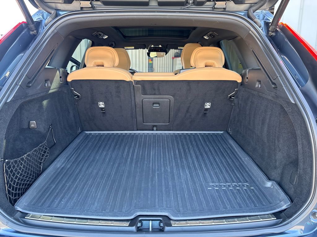 Used 2021 Volvo XC60 T5 Inscription w/ Advanced Package image 38