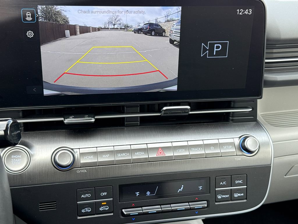 Used 2025 Hyundai Kona SEL image 22