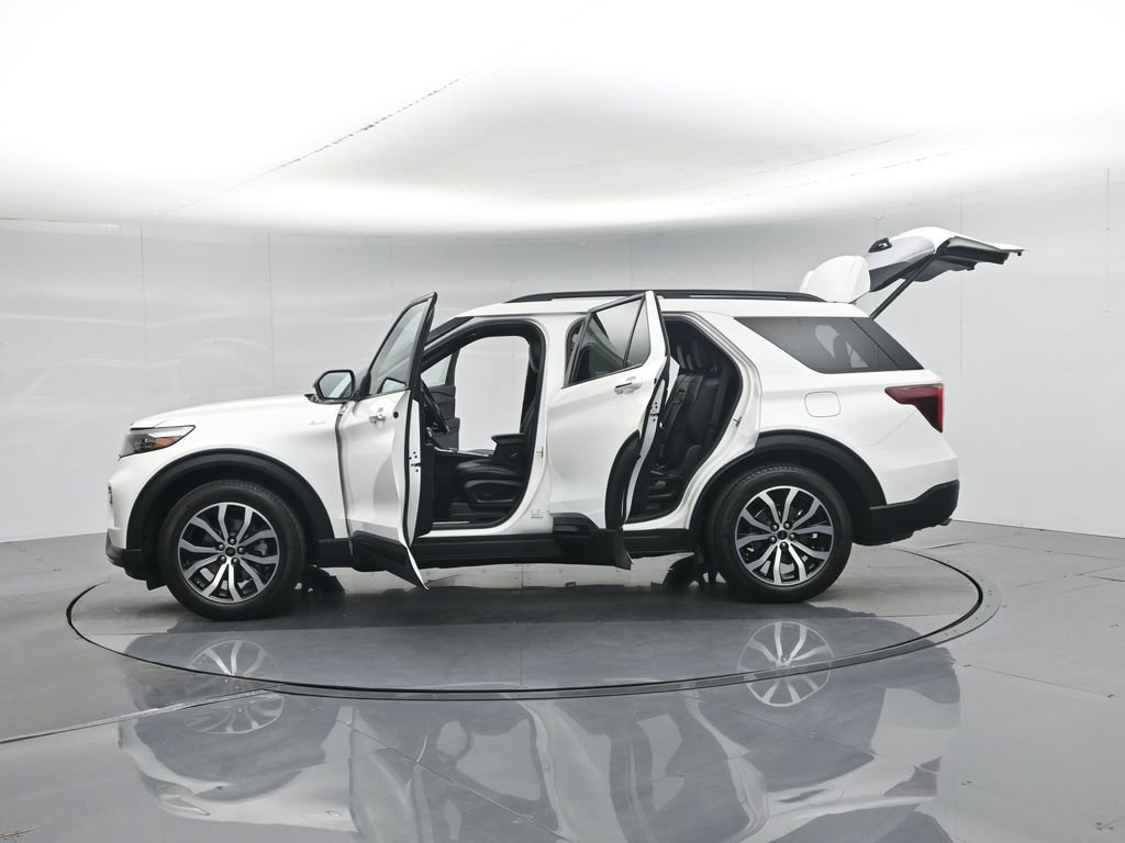 Used 2022 Ford Explorer ST-Line RWD image 42