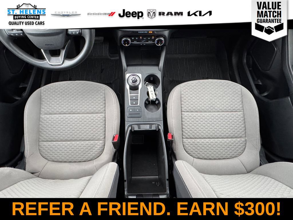 Used 2022 Ford Escape SE image 28