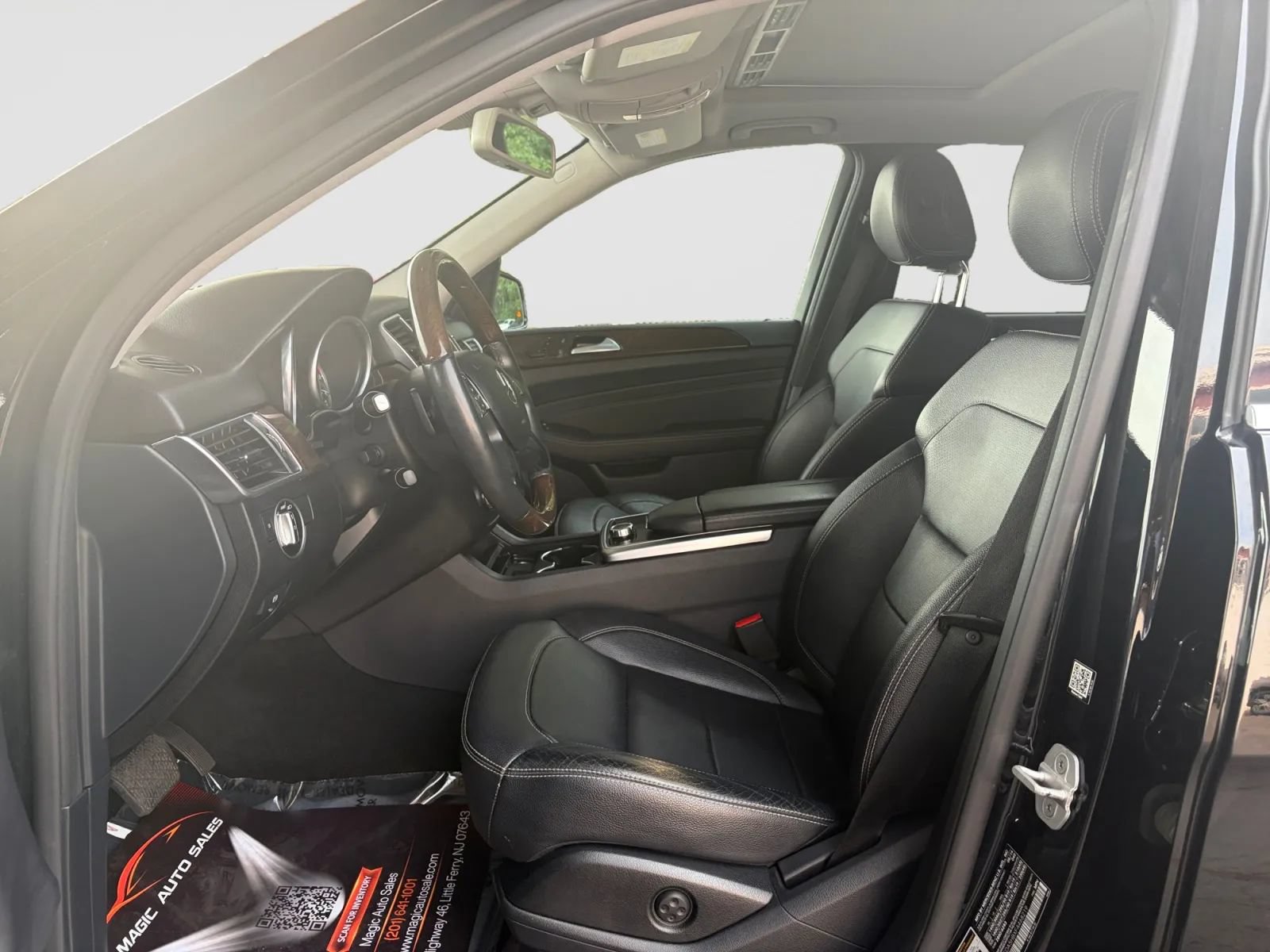Used 2015 Mercedes-Benz ML 350 4MATIC w/ Premium 1 Package image 12