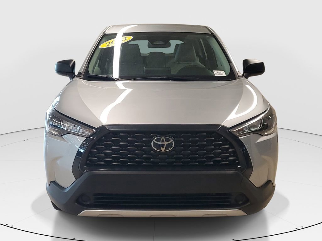 Used 2023 Toyota Corolla Cross L image 2