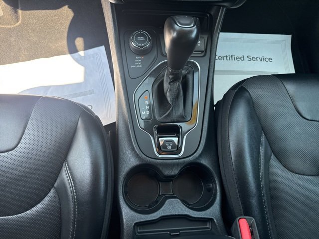 Used 2023 Jeep Cherokee Altitude Lux image 18