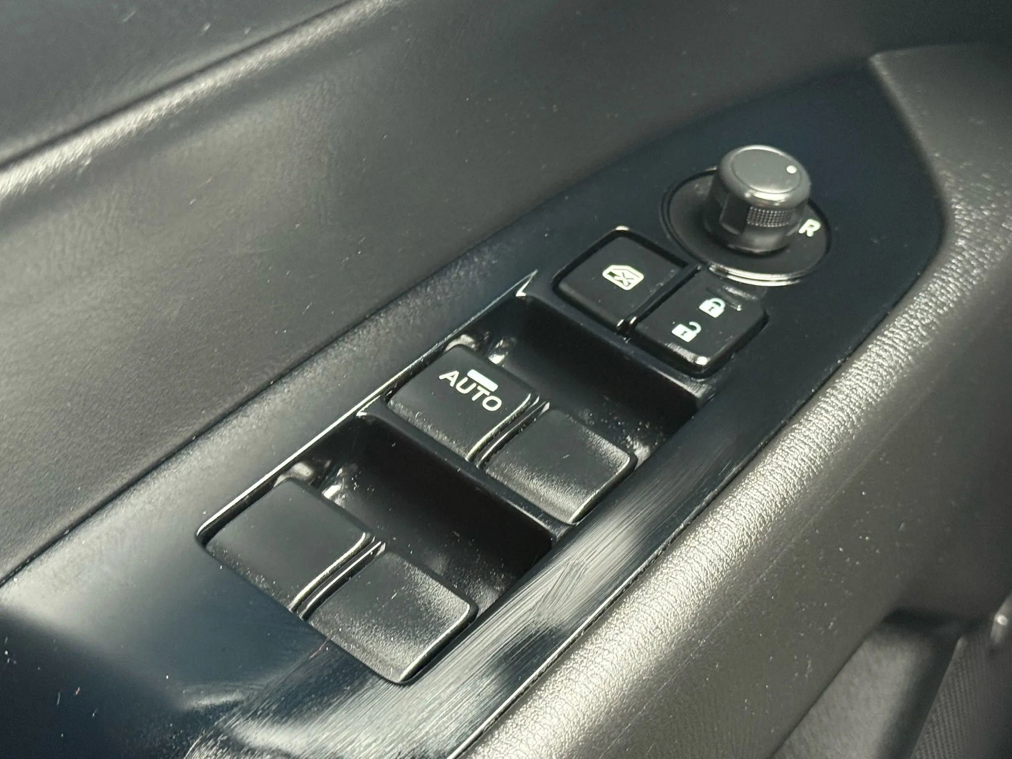 Used 2017 MAZDA CX-5 Touring w/ Preferred Equipment Package image 39