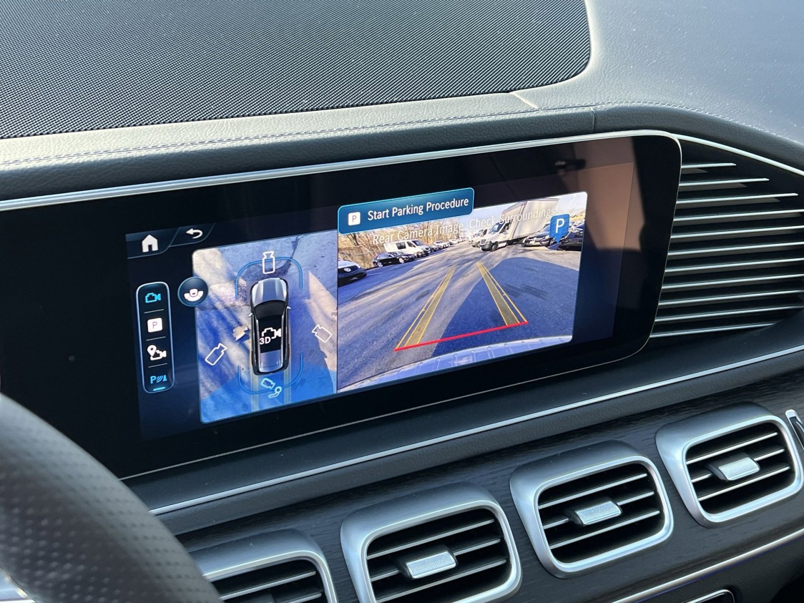 New 2026 Mercedes-Benz GLS 450 4MATIC image 17