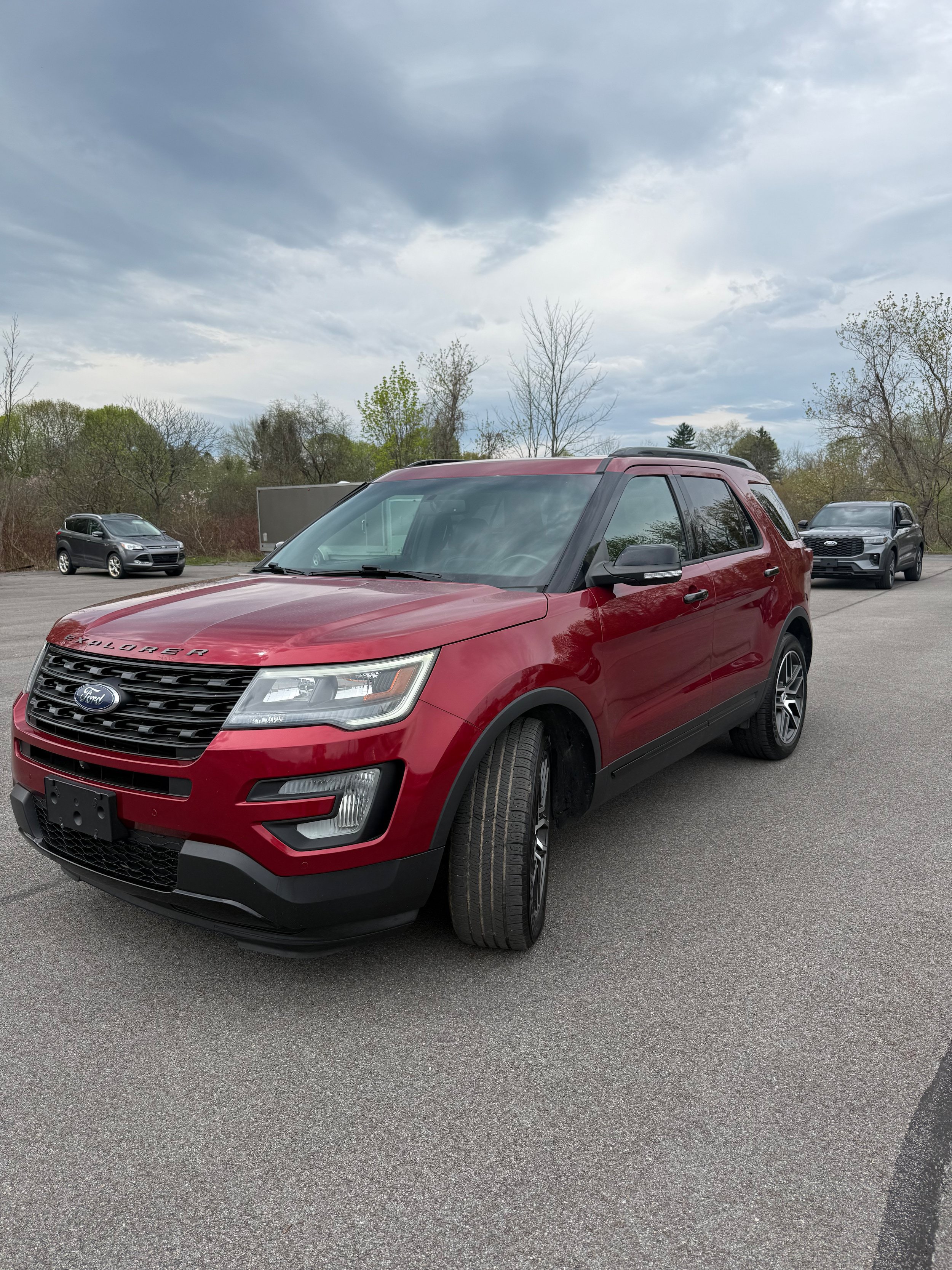 Used 2016 Ford Explorer Sport w/ Equipment Group 401A AWD/4WD image 2