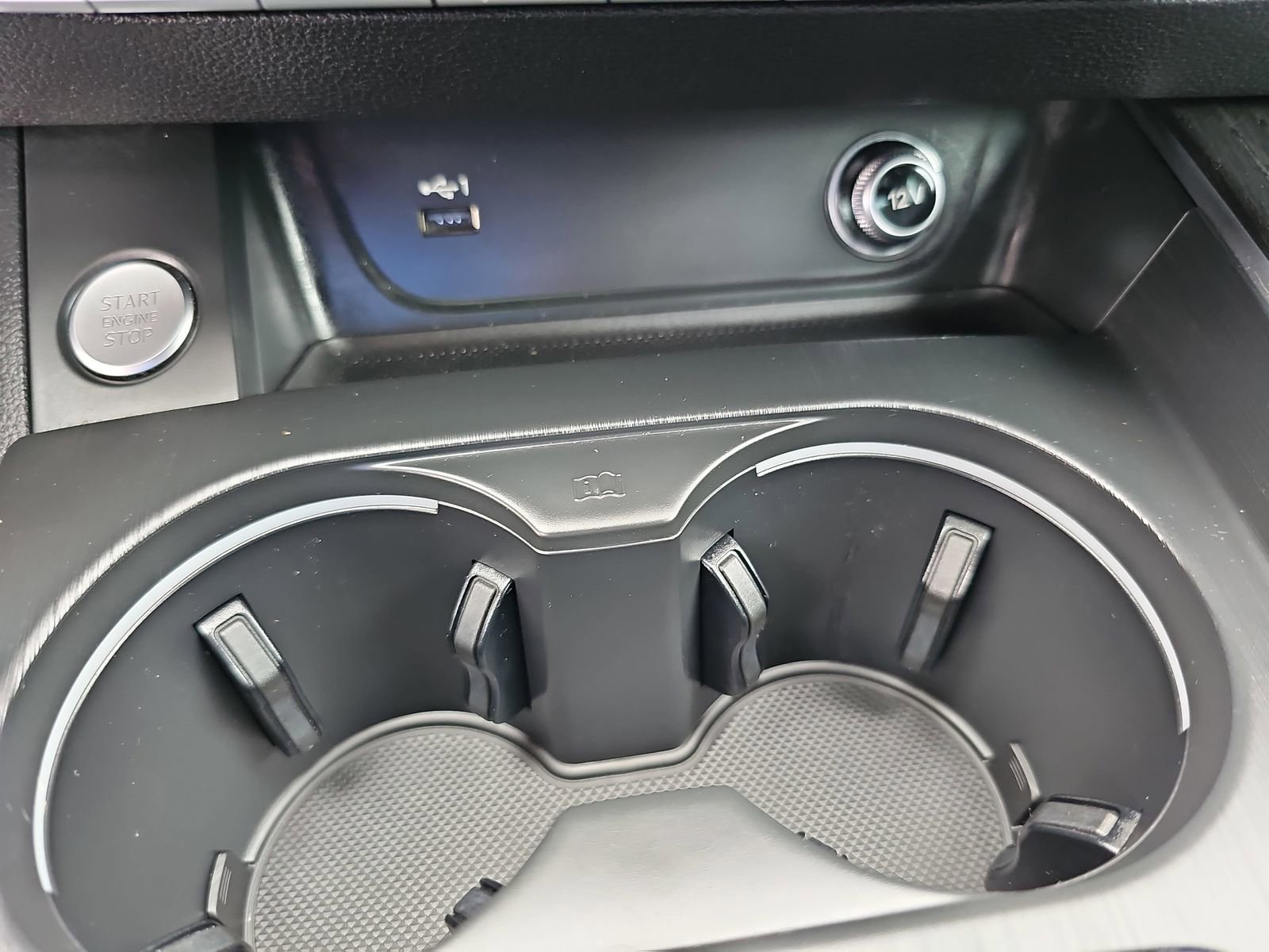 Used 2018 Audi A4 2.0T Premium Plus w/ Premium Plus Package AWD/4WD image 28