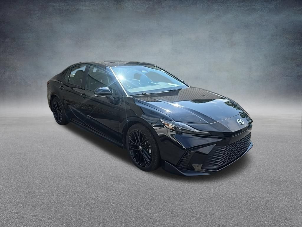 Used 2025 Toyota Camry SE FWD image 2