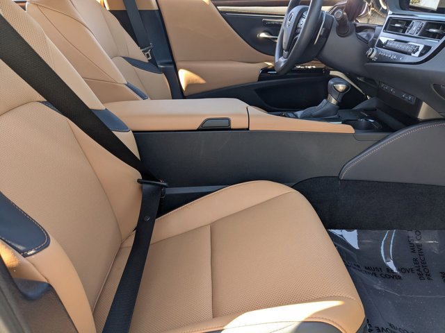 Used 2024 Lexus ES 350 w/ Premium Package image 19