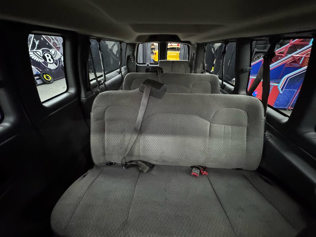 Used 2017 Chevrolet Express 3500 LT w/ LT Preferred Equipment Group RWD image 22