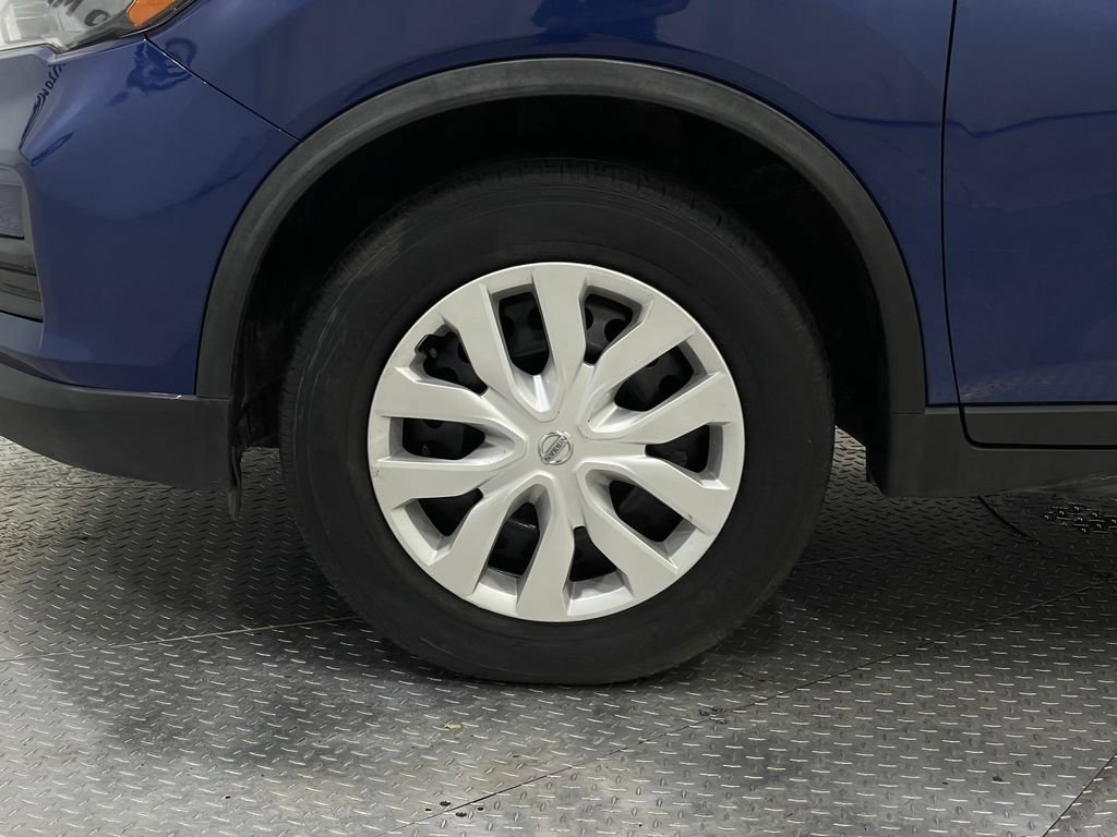 Used 2019 Nissan Rogue S image 31
