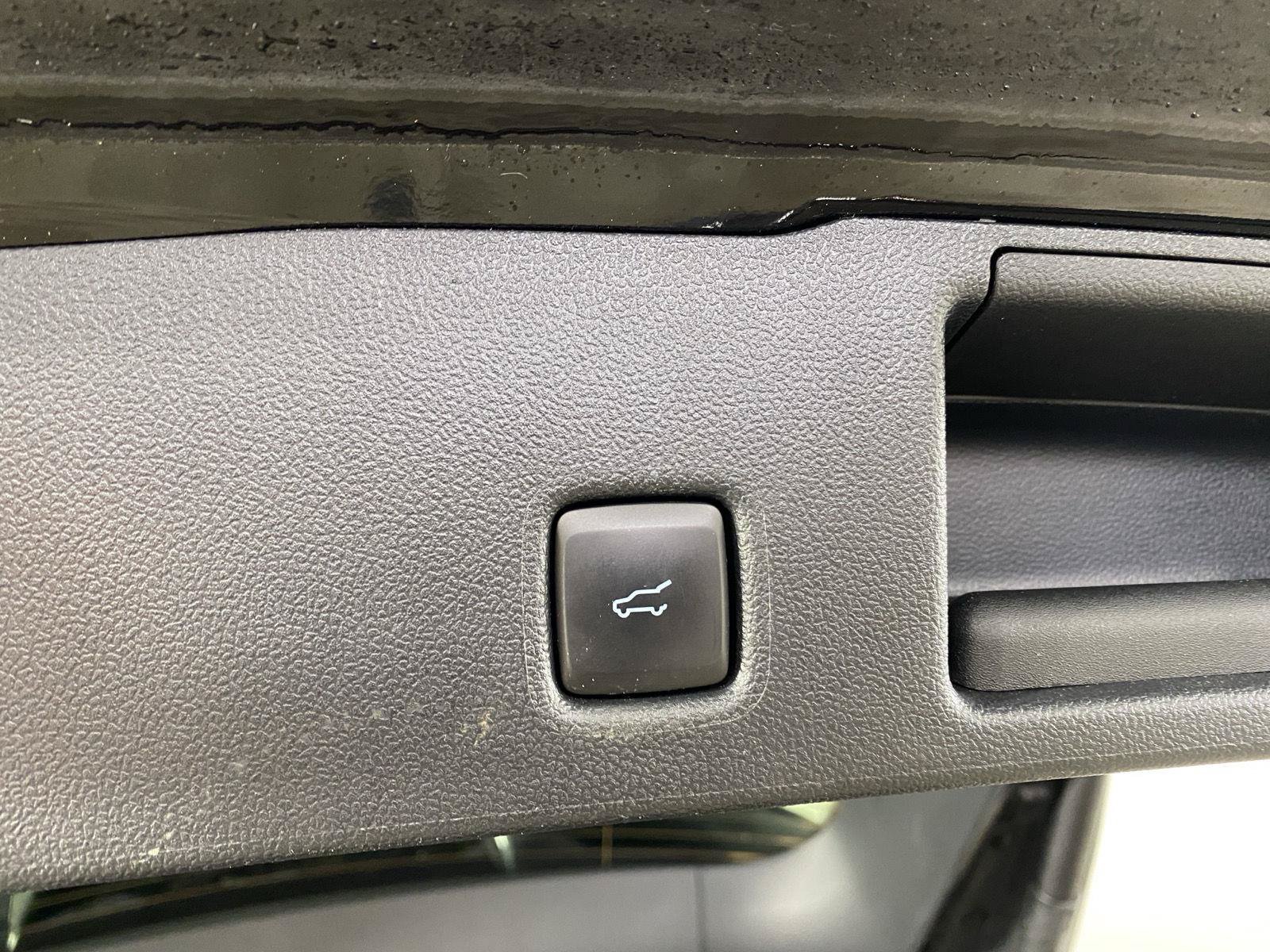 Used 2024 Ford Escape ST-Line Select w/ Tech Pack #2 AWD/4WD image 10