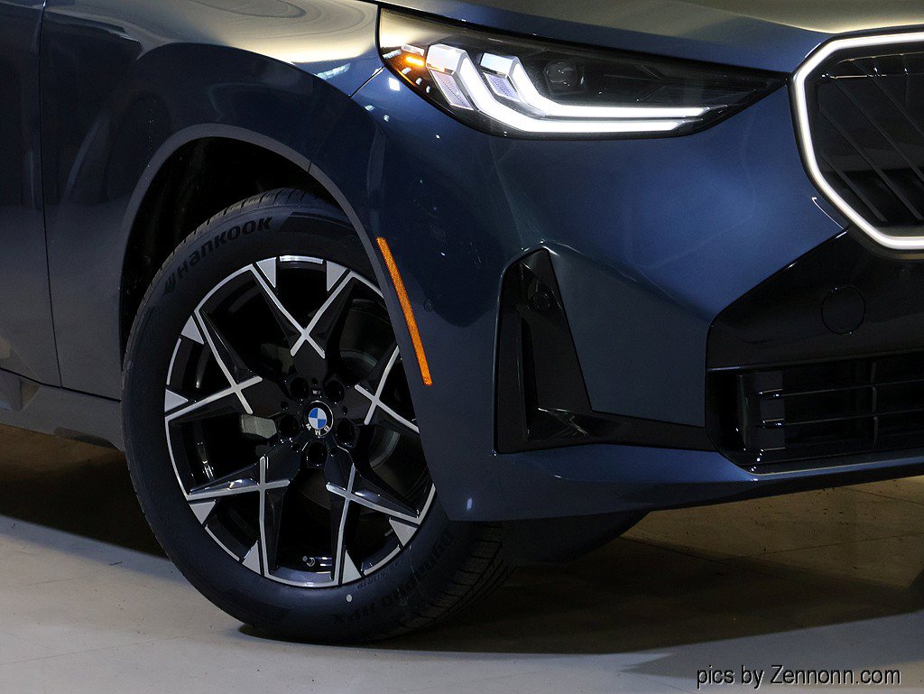 Used 2026 BMW X3 xDrive30i w/ M Sport Package AWD/4WD image 3